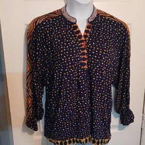 Label Ritu Kumar Blue and Yellow Pamrint Knit Top. Sz. Medium